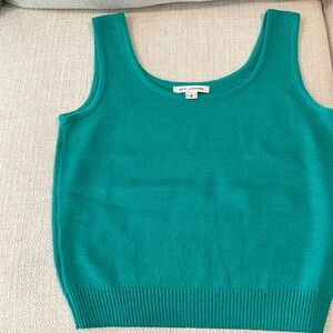 St. John sleeveless sweater size small